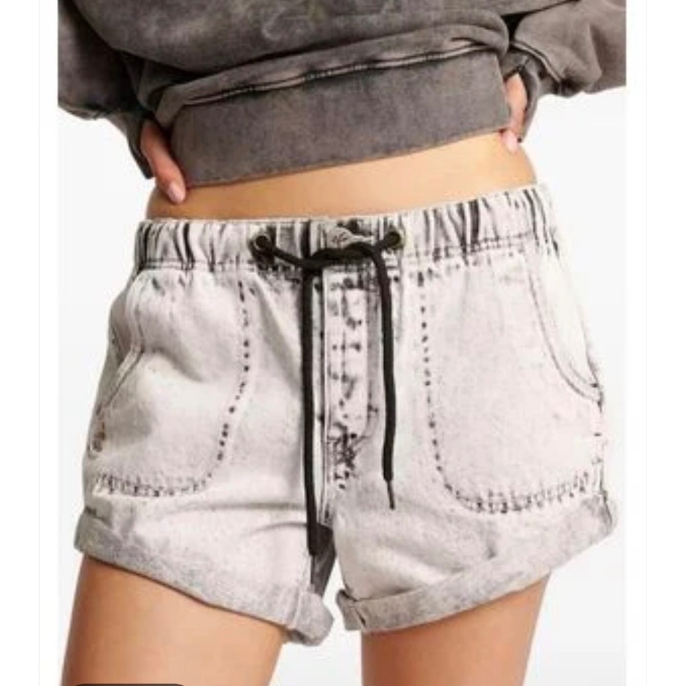 One Teaspoon Shabby Bandits Shorts Womens Bianco NWT Acid Wash Denim Drawstring